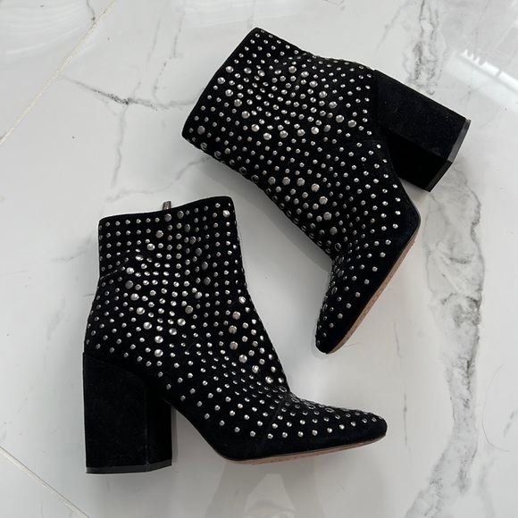 Vince Camuto Drista Bootie - Picture 7 of 8